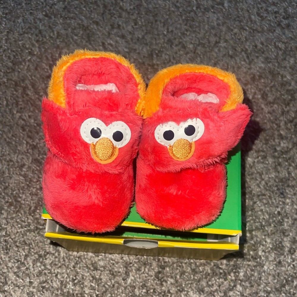 Bixbee Elmo Uggs